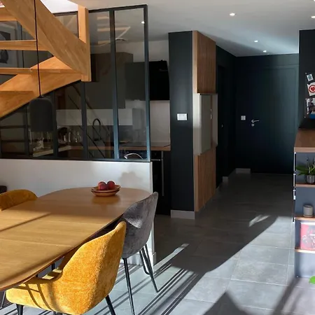 아파트 La Douceur Tourangelle 투르